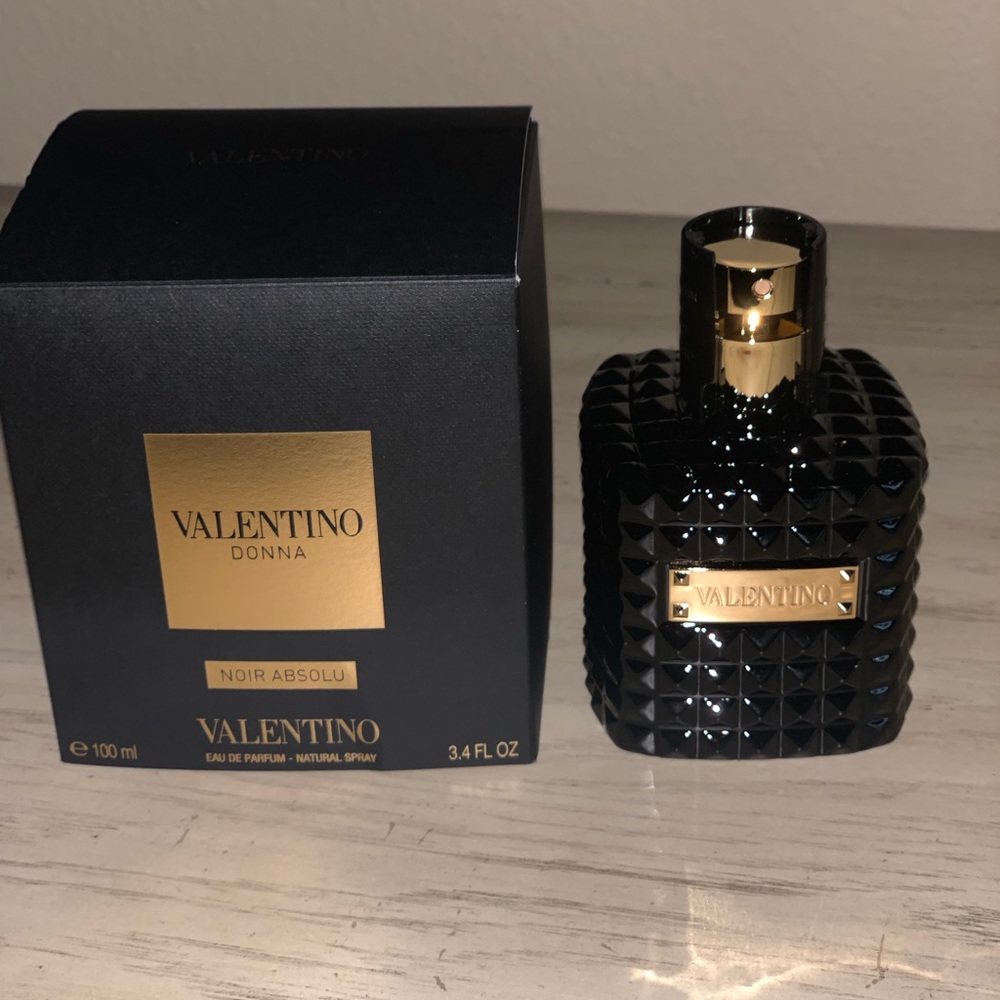 Valentino Donna Noir